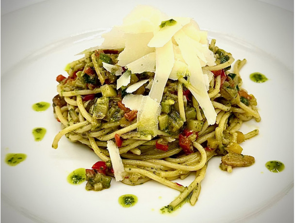 SPAGHETTI AL PESTO